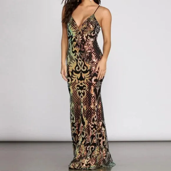 NWT - Windsor - Black Iridescent Sequin Maxi Scroll Dress - Size Medium - Picture 11 of 12